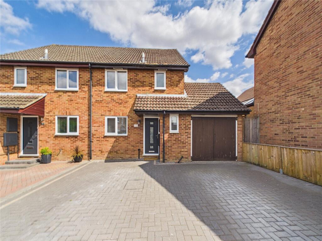 Main image of property: Paterson Close, Hatch Warren, Basingstoke, Hampshire, RG22