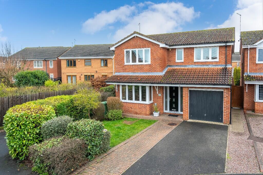 Main image of property: Chatsworth Close, Market Deeping, PE6