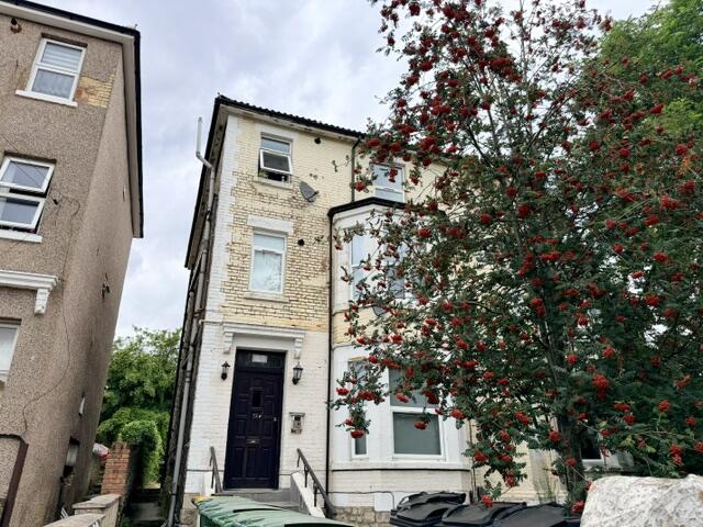 Main image of property: Tonbridge Road, Maidstone, Kent, ME16
