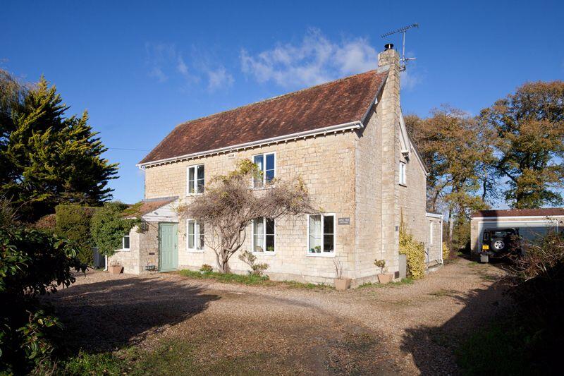 Main image of property: Moorside