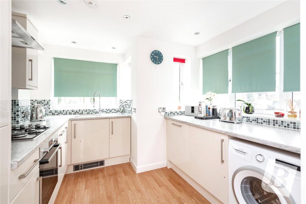 House in Romford - View 3