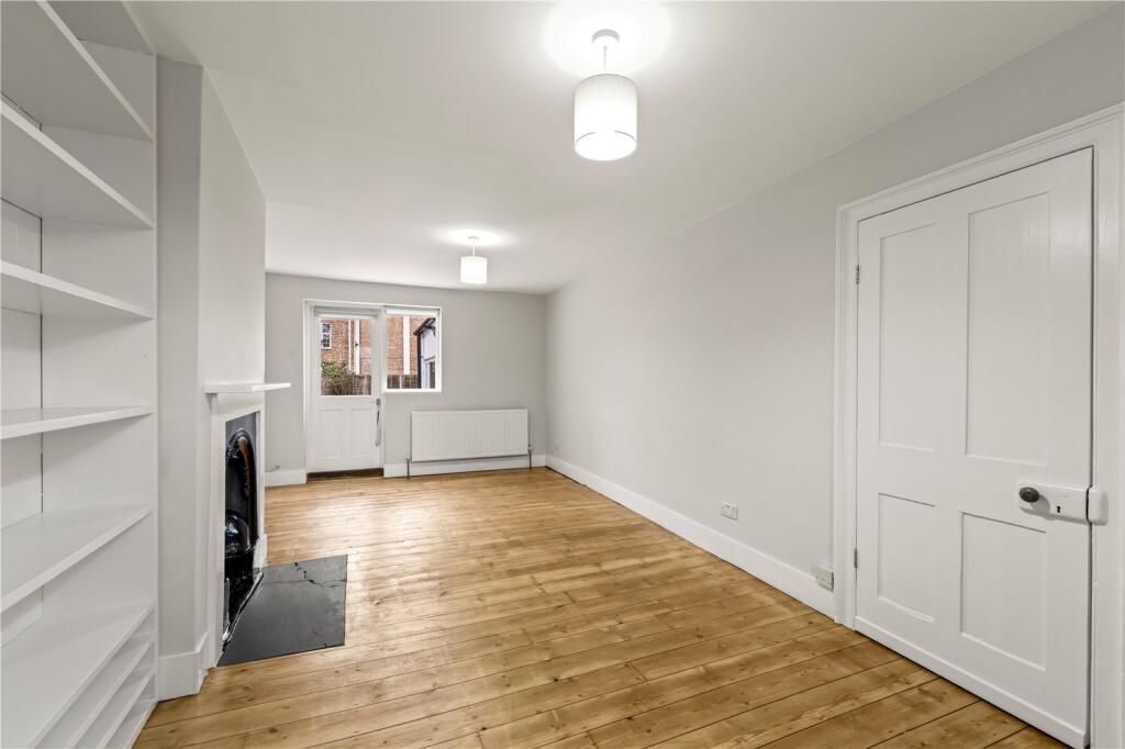 House in Richmond, Kew - View 2