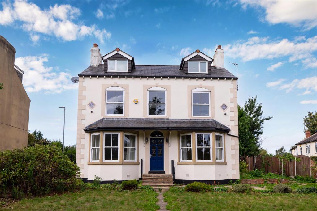 Main image of property: Green Lane, Leeds