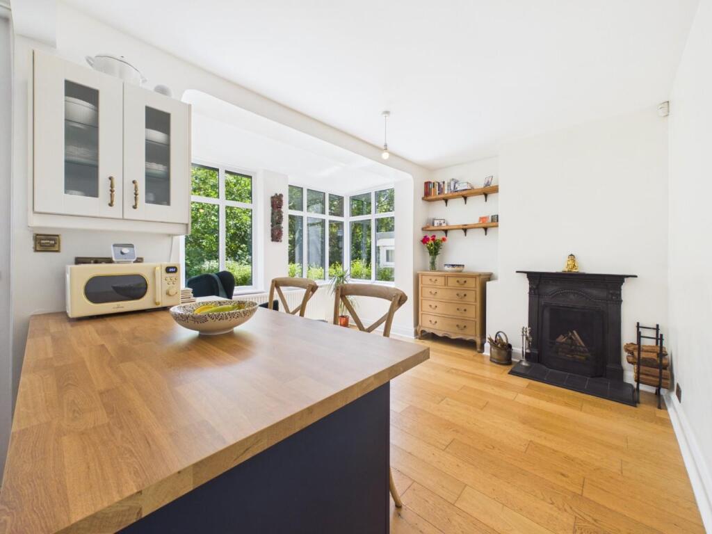 House in Bradford, Keighley - View 5