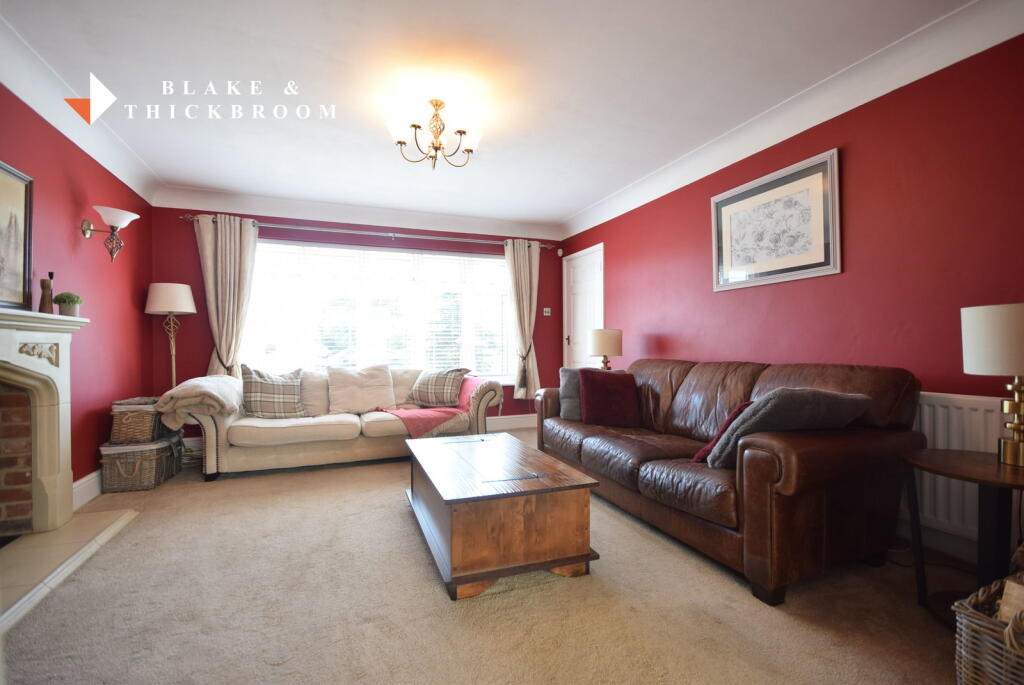 Richmond Drive, Clacton-on-sea, CO15 2PH photo 3