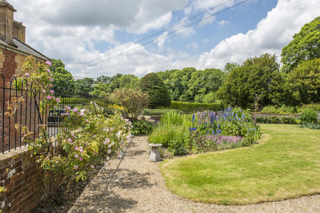 Additional image 35 of Thorne, Somerset, BA21