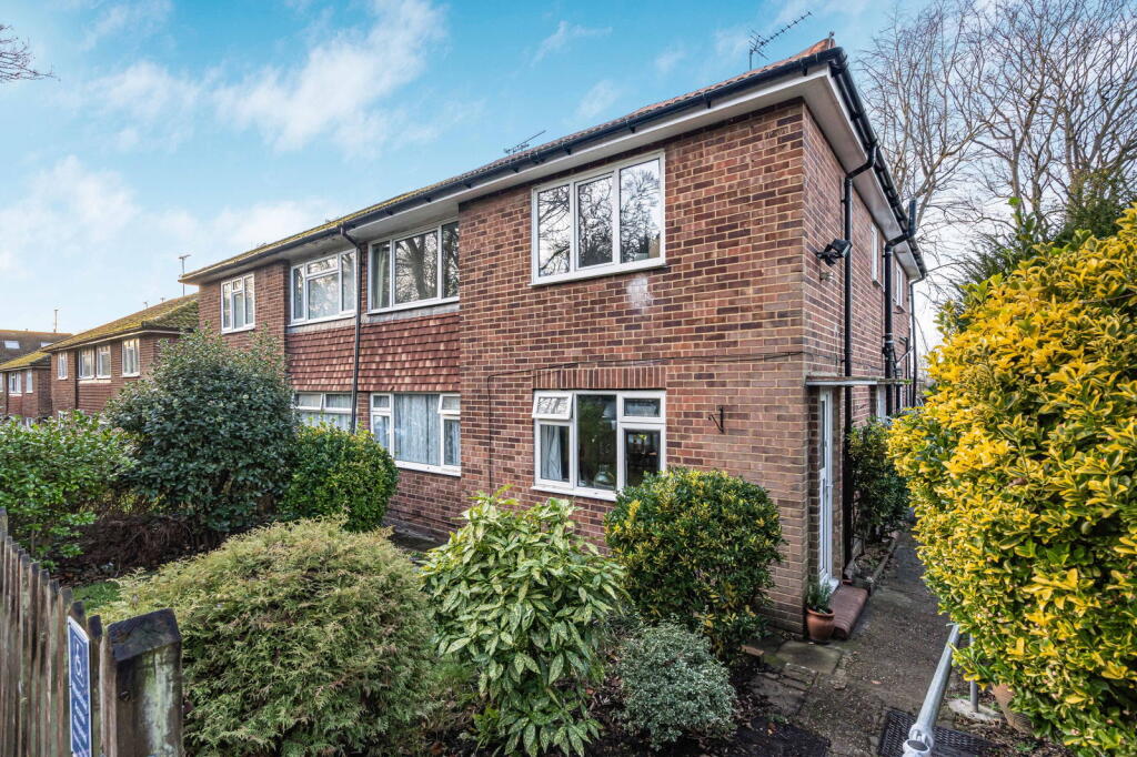 Main image of property: Guildford Road Bookham