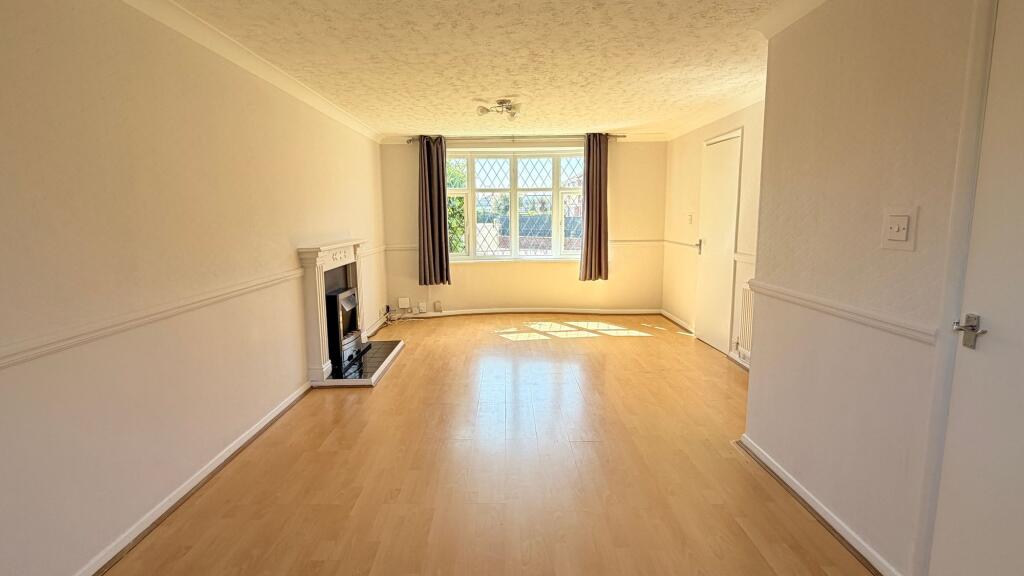 House in Grimsby, Wybers Wood - View 3