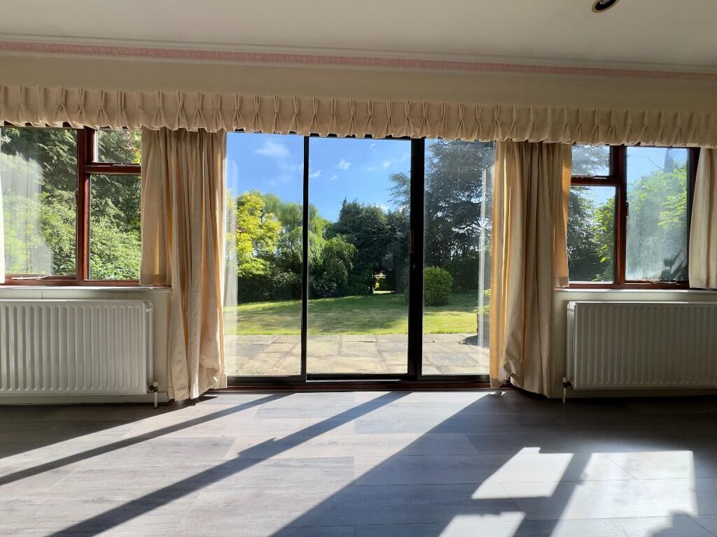 House in Nottingham, Bramcote - View 3