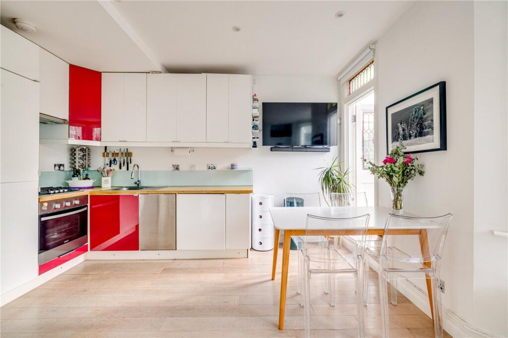 Apartment in London, Fulham - View 2