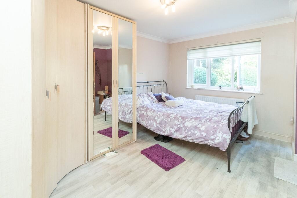 Apartment in Edgware, Broadfields, London Borough of Barnet - View 4