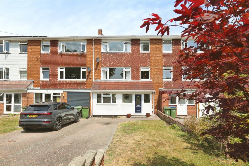 Main image of property: Brookfield Gardens, Sarisbury Green, Southampton, Hampshire, SO31