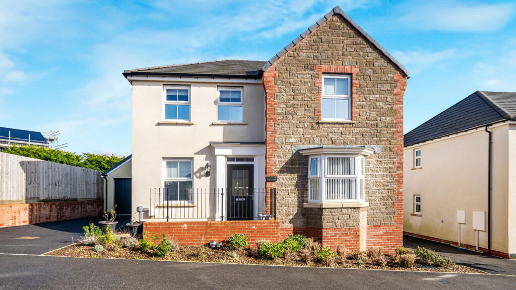 Main image of property: North Down Close, Saltash, PL12 6GE
