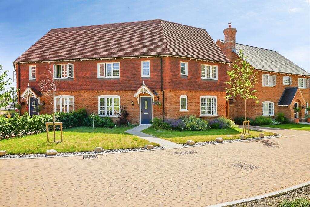 Main image of property: Anning Way, Didcot