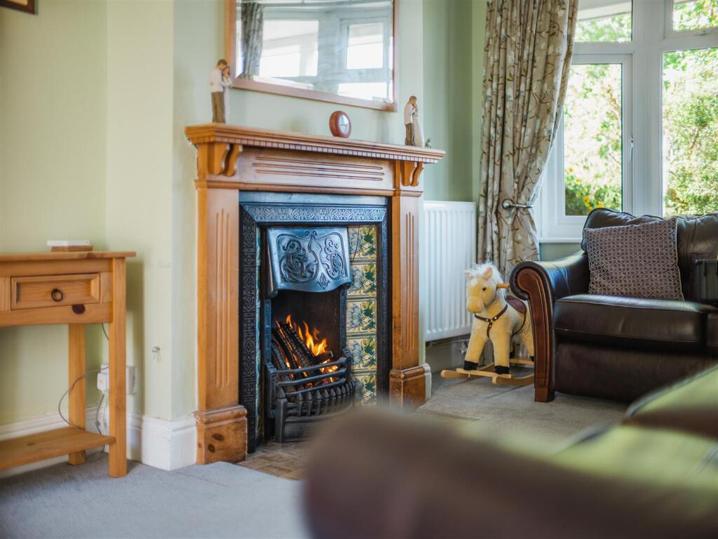 93 Watling Street South, Church Stretton, SY6 7BH photo 4
