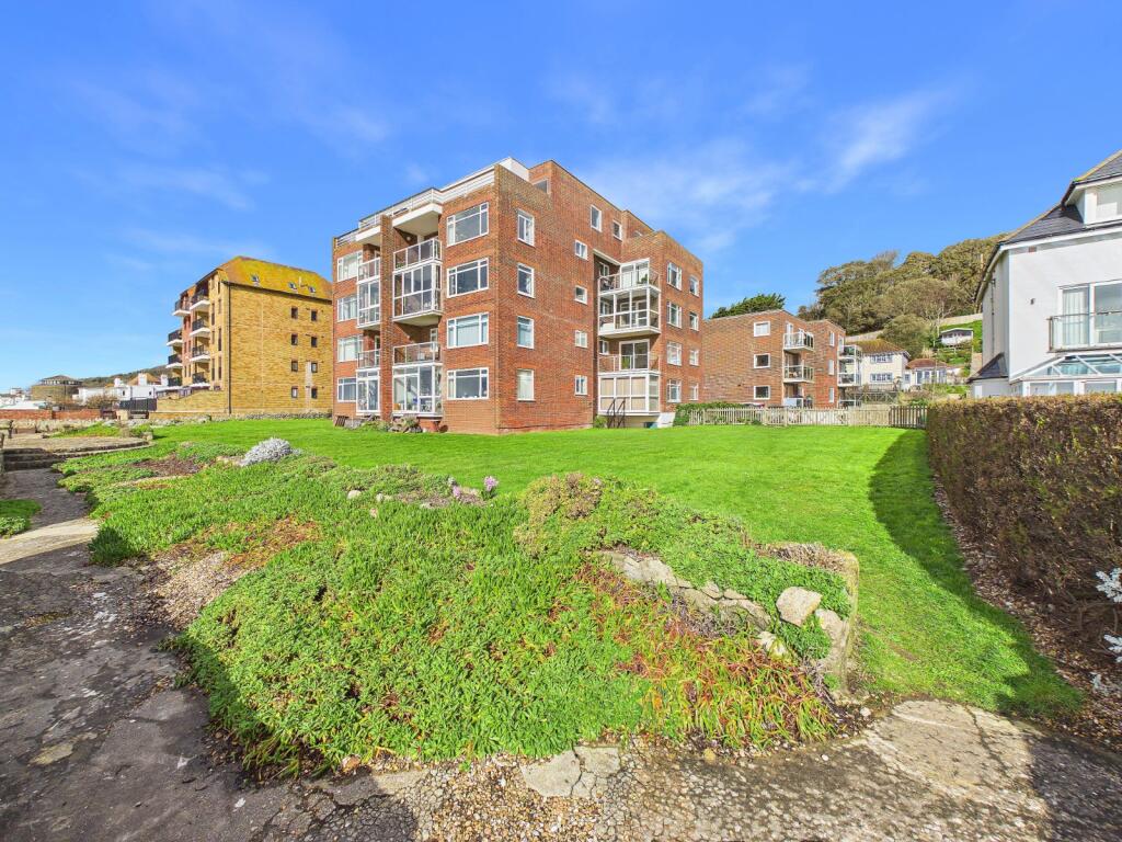 The Riviera, Sandgate, Folkestone, Kent, CT20 photo 2