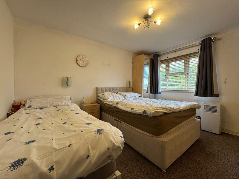 Apartment in Luton - View 4