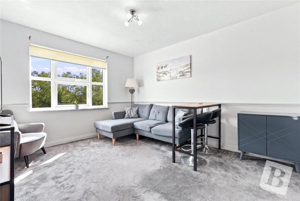 Apartment in Chelmsford - View 3