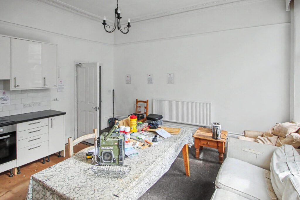 Apartment in Brighton - View 4