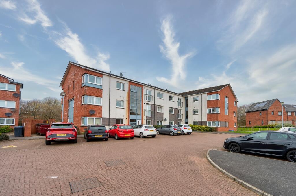 Main image of property: Miller Street, Flat 2, Clydebank, Bearsden, G81 1UR
