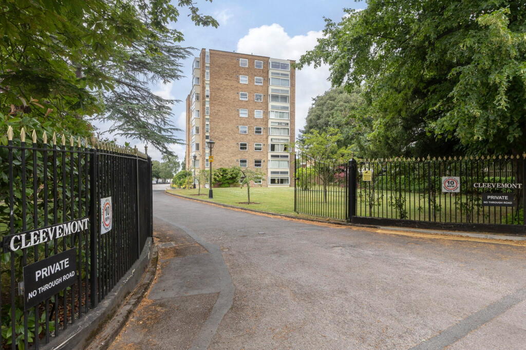 Evesham Road, Cheltenham, GL52 3JT