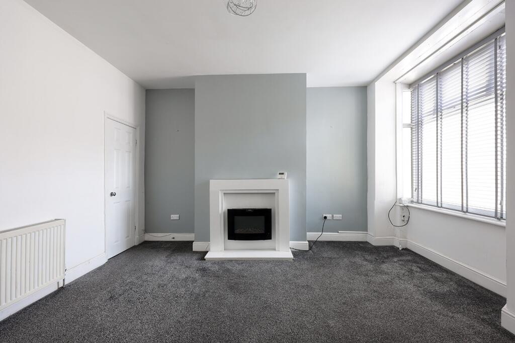 House in Burnley, Rose Grove - View 4