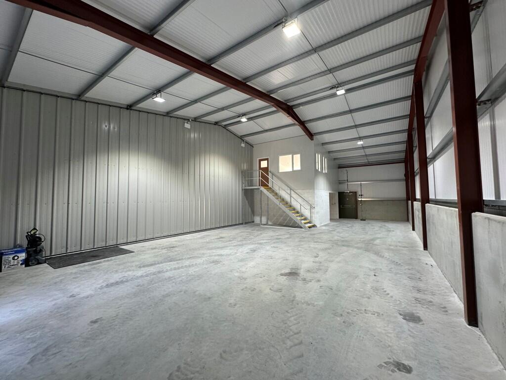 Photo 12