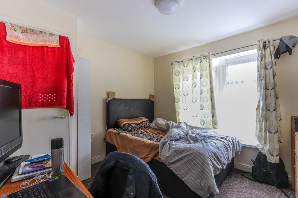 Allensbank Road, Heath - View 5