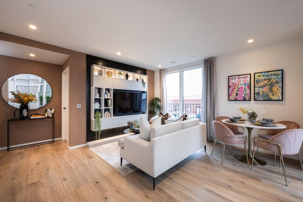 Main image of property: Heron Wharf, 
Leven Road, 
London, 
E14