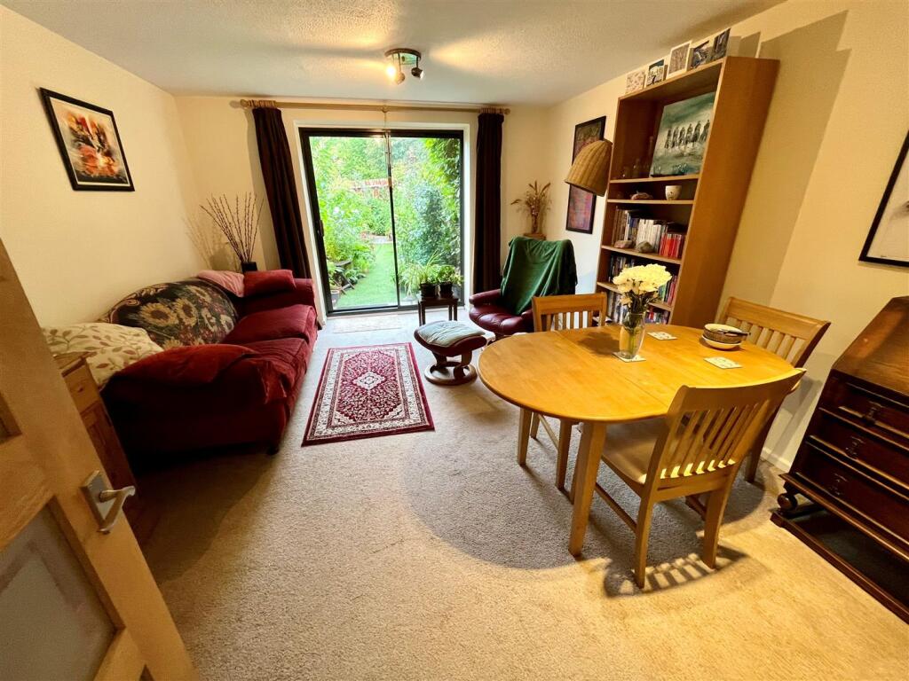 House in Salisbury - View 4