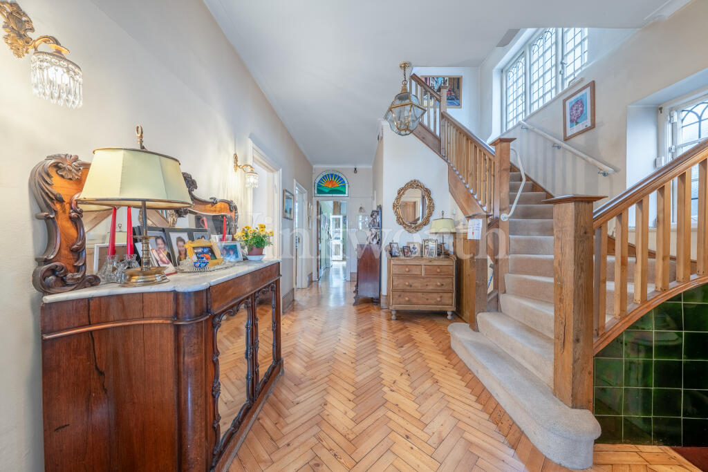 House in London, Childs Hill, Golders Green - View 2
