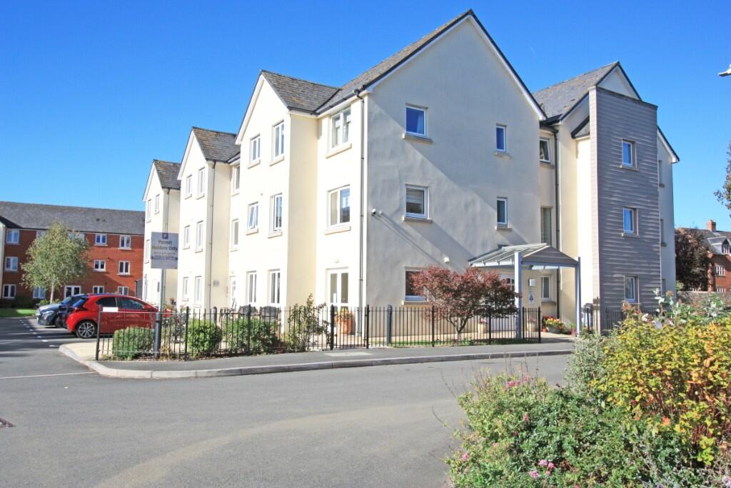 Main image of property: Hammond Close, Highworth, SN6 7AE