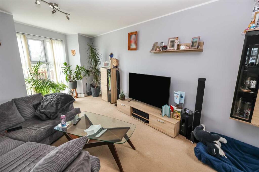 Bantry Road, Cippenham photo 2