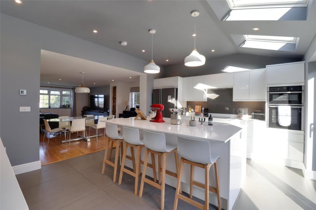 7, Home Farm Close, Croyde, Braunton, Devon, EX33 photo 3