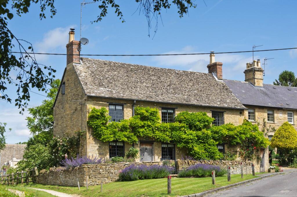Main image of property: Heythrop Cottage, Church Enstone
