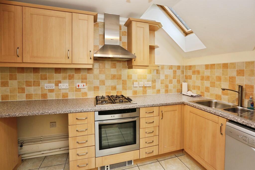 Lower Lane, Bishops Waltham, Southampton photo 4