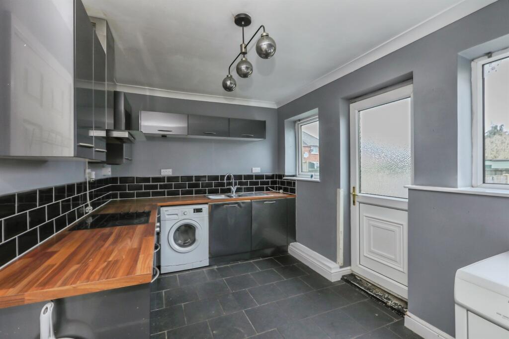 Locarno Road, Moorends, Doncaster photo 4