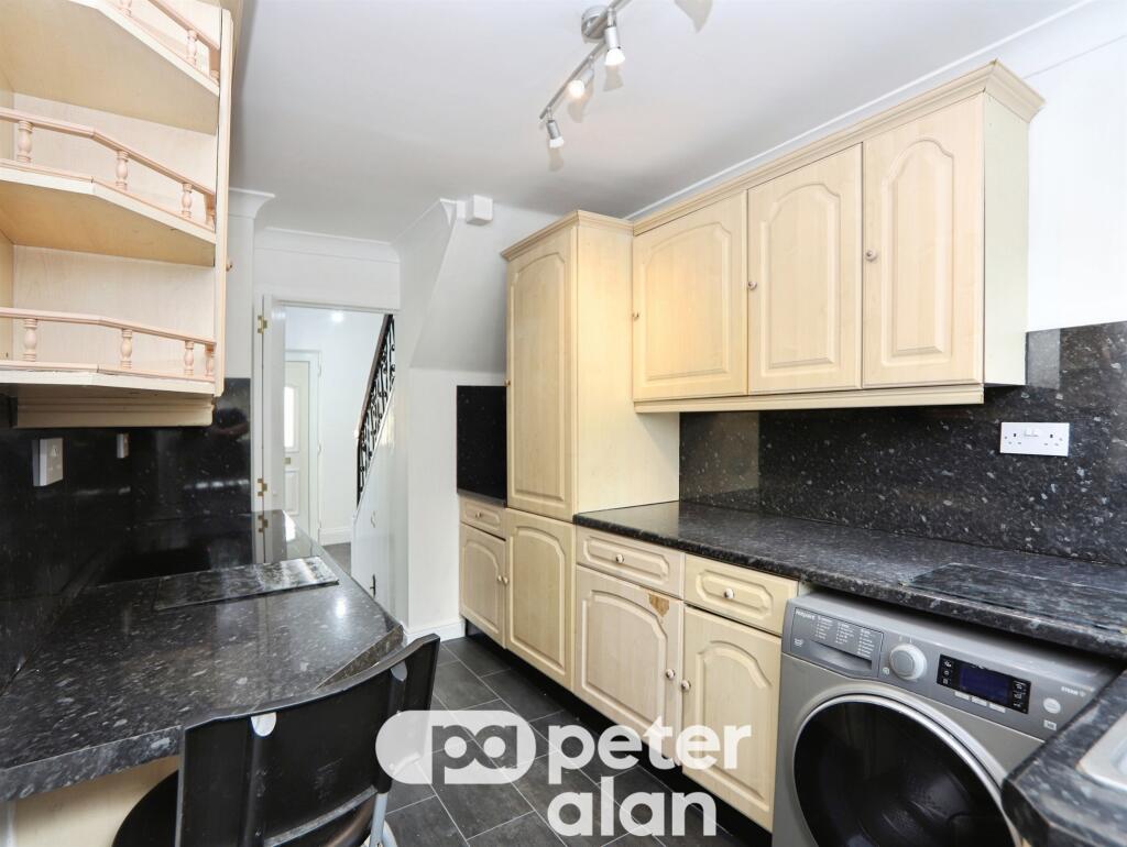 House in Newport, Stelvio, Gaer - More