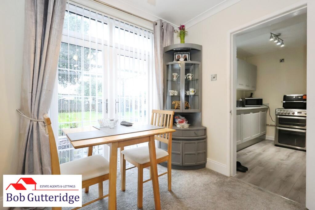 House in Newcastle-under-Lyme, Bradwell - View 4