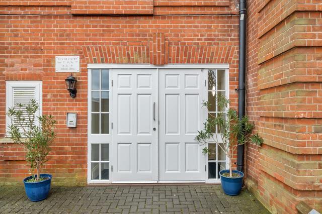 Apartment in Newbury, West Fields, Speenhamland - View 3