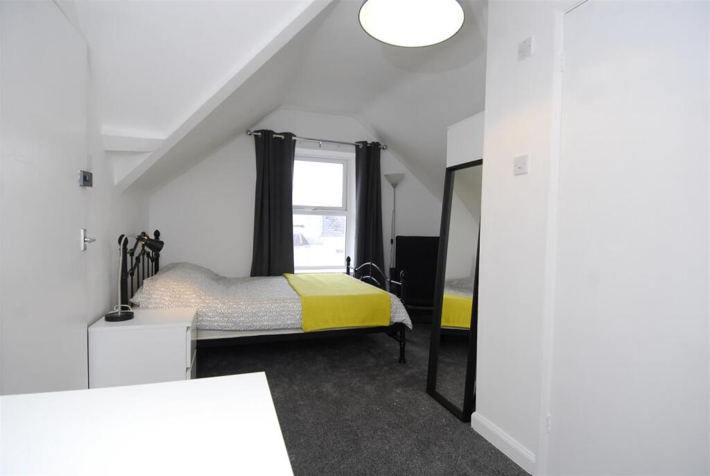 House in Plymouth, Greenbank - View 3
