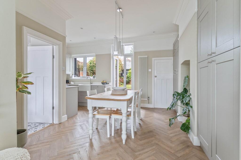 House in Newport, Ridgeway, Allt-yr-yn - View 4