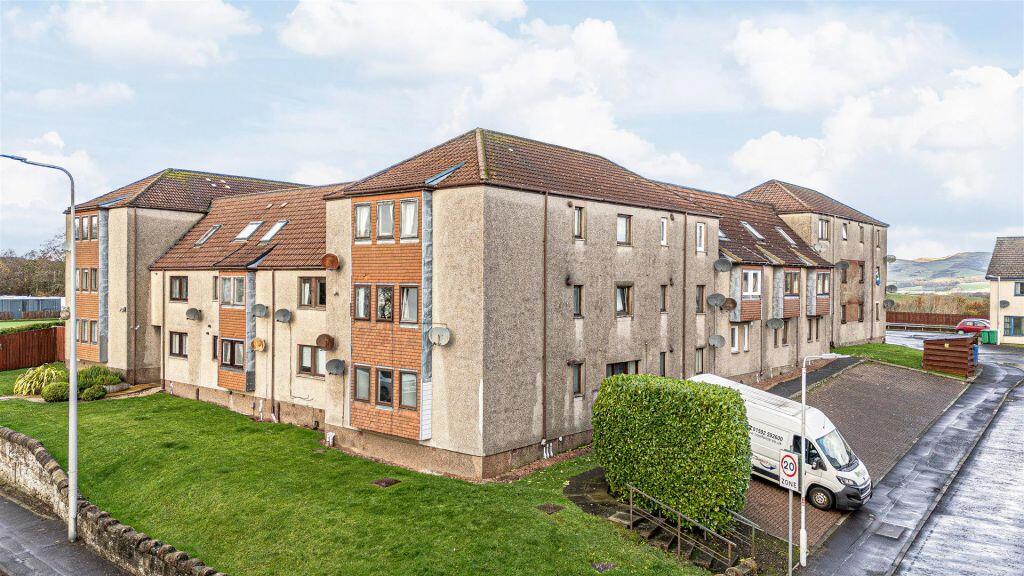 Main image of property: 13 Robert Smith Court, Lumphinnans, KY4 8AE