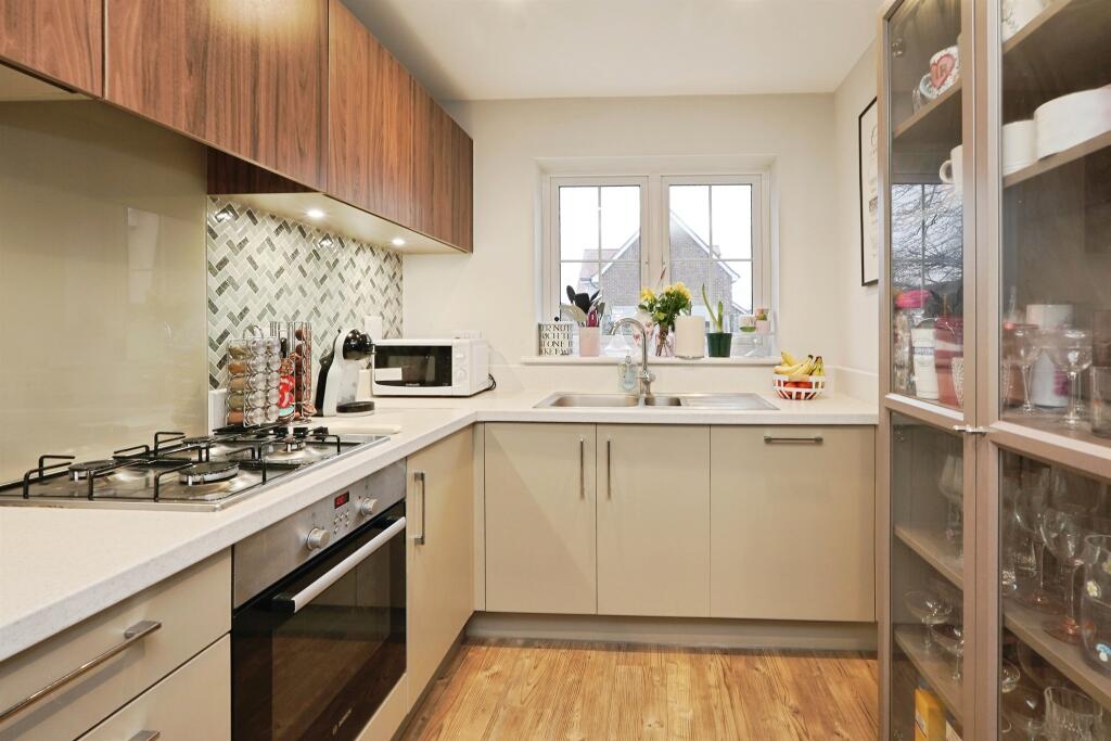 46, Augustine Drive photo 4