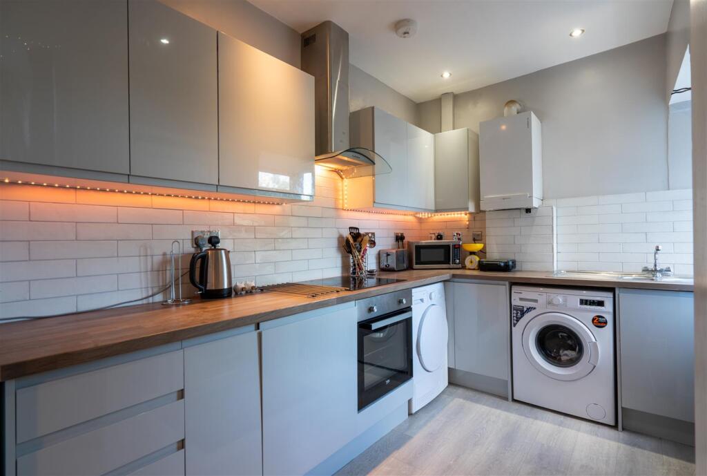 House in Sheffield - View 4