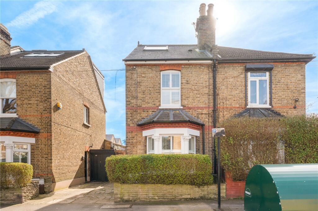Main image of property: Claremont Road, Walthamstow, London, E17