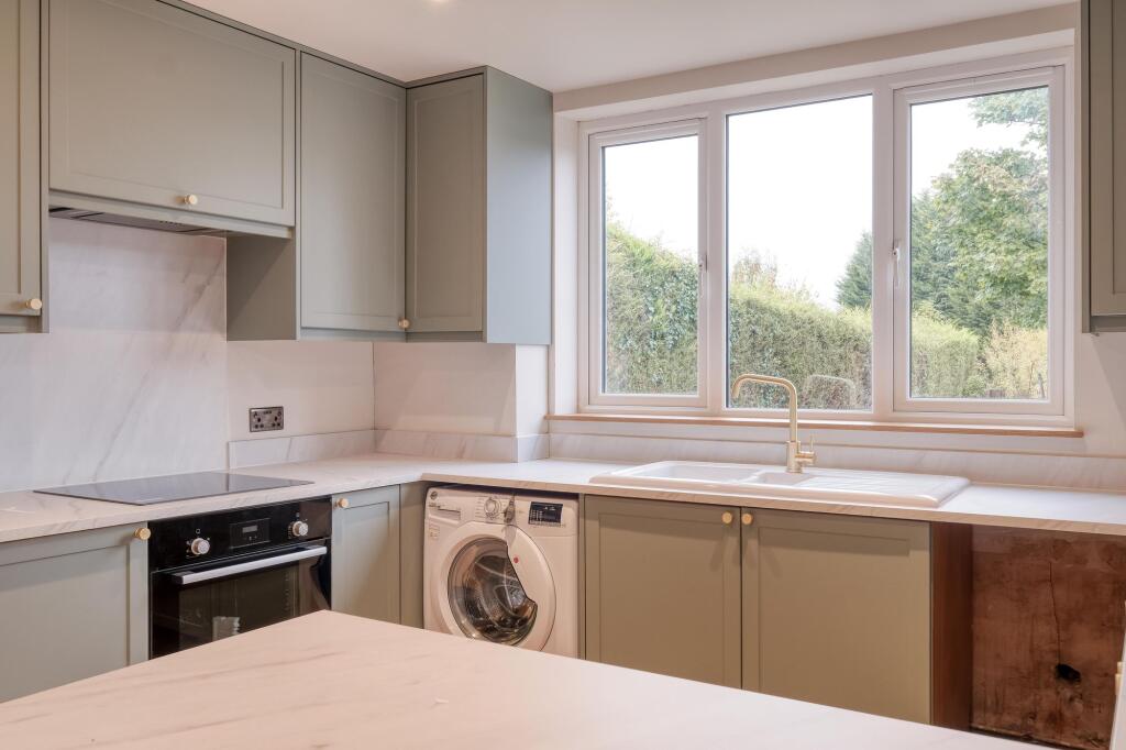 House in Bromsgrove, Rubery - More