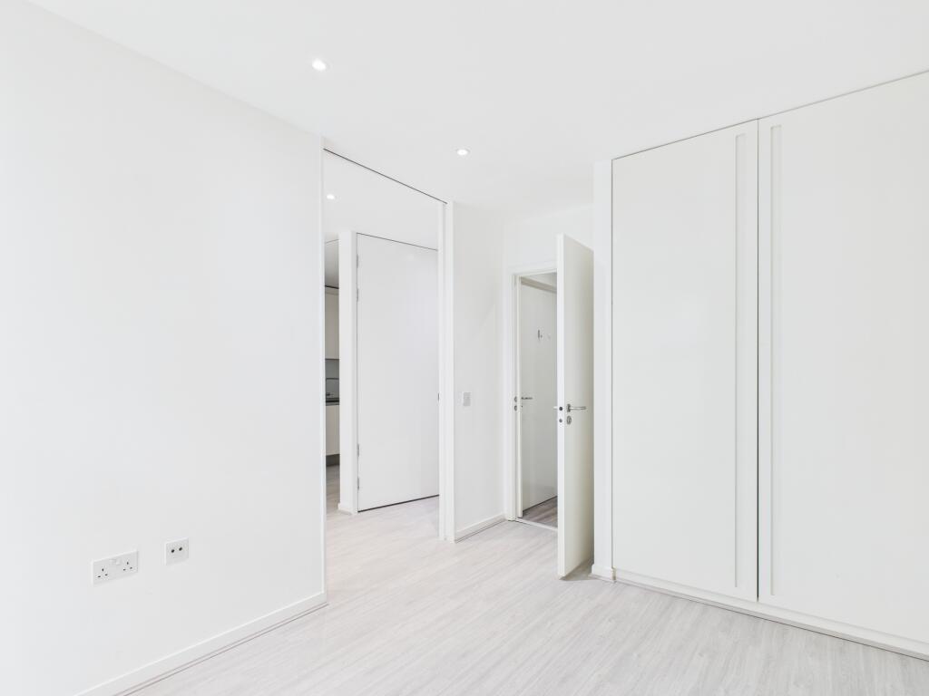 Main image of property: The Cube West, Birmingham City Centre, B1