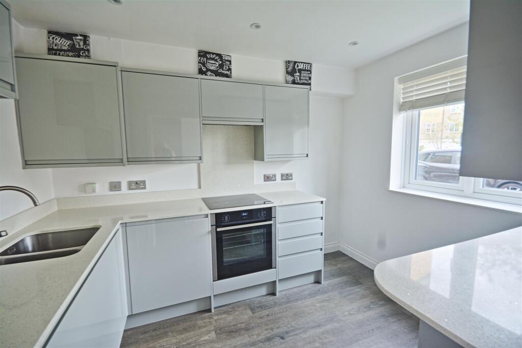 House in Northampton - View 4