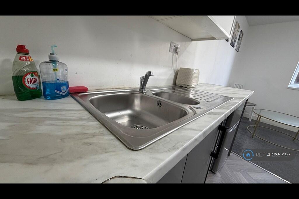 Additional image 8 of Birmingham, Birmingham, B11